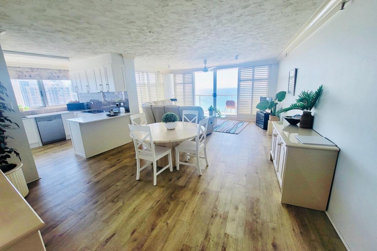 Apartment Endless Ocean Views, Spacious, Facilities