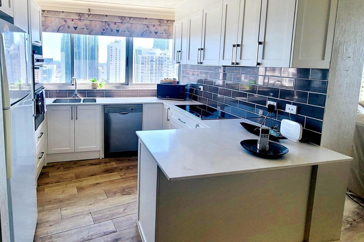 Endless Ocean Views, Spacious, Facilities Apartment *