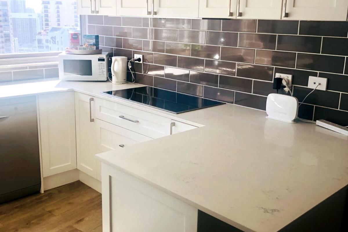 Endless Ocean Views, Spacious, Facilities * Gold Coast
